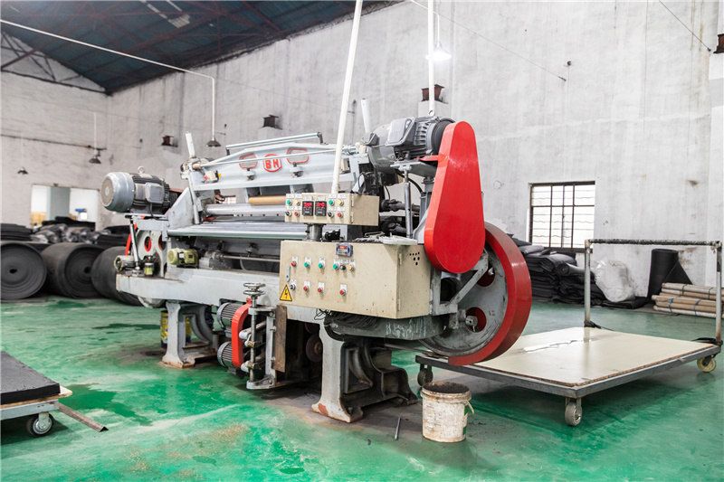 生産(chan)設(she)備